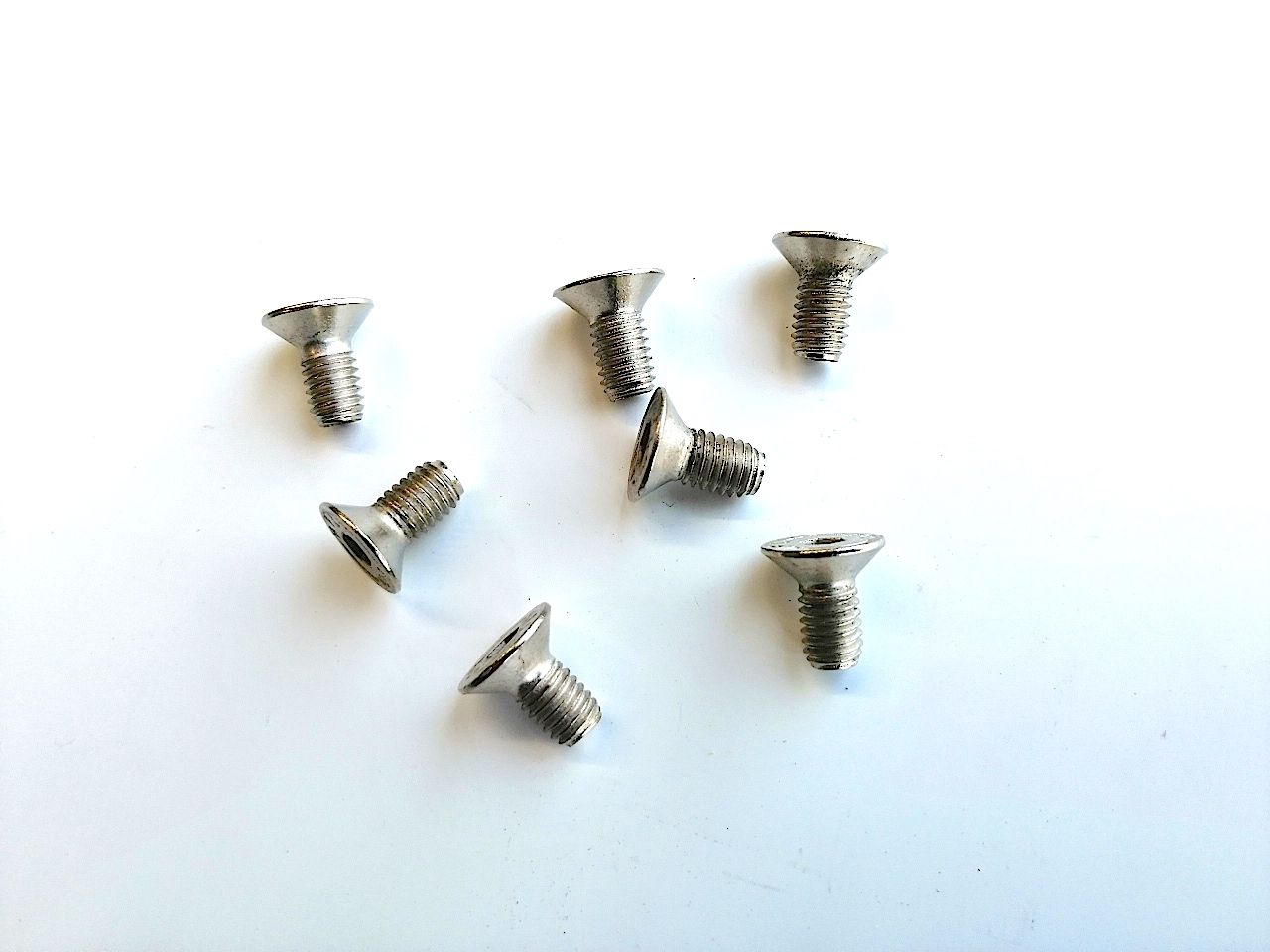 Screw CSK M6 x 12mm